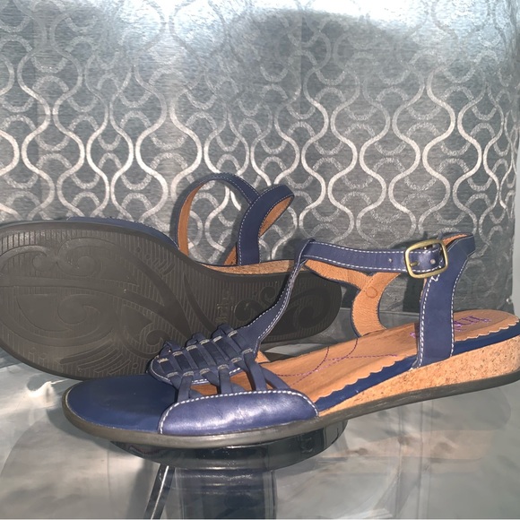 Brand new Indigo by Clark’s navy blue sandals. - Picture 3 of 7